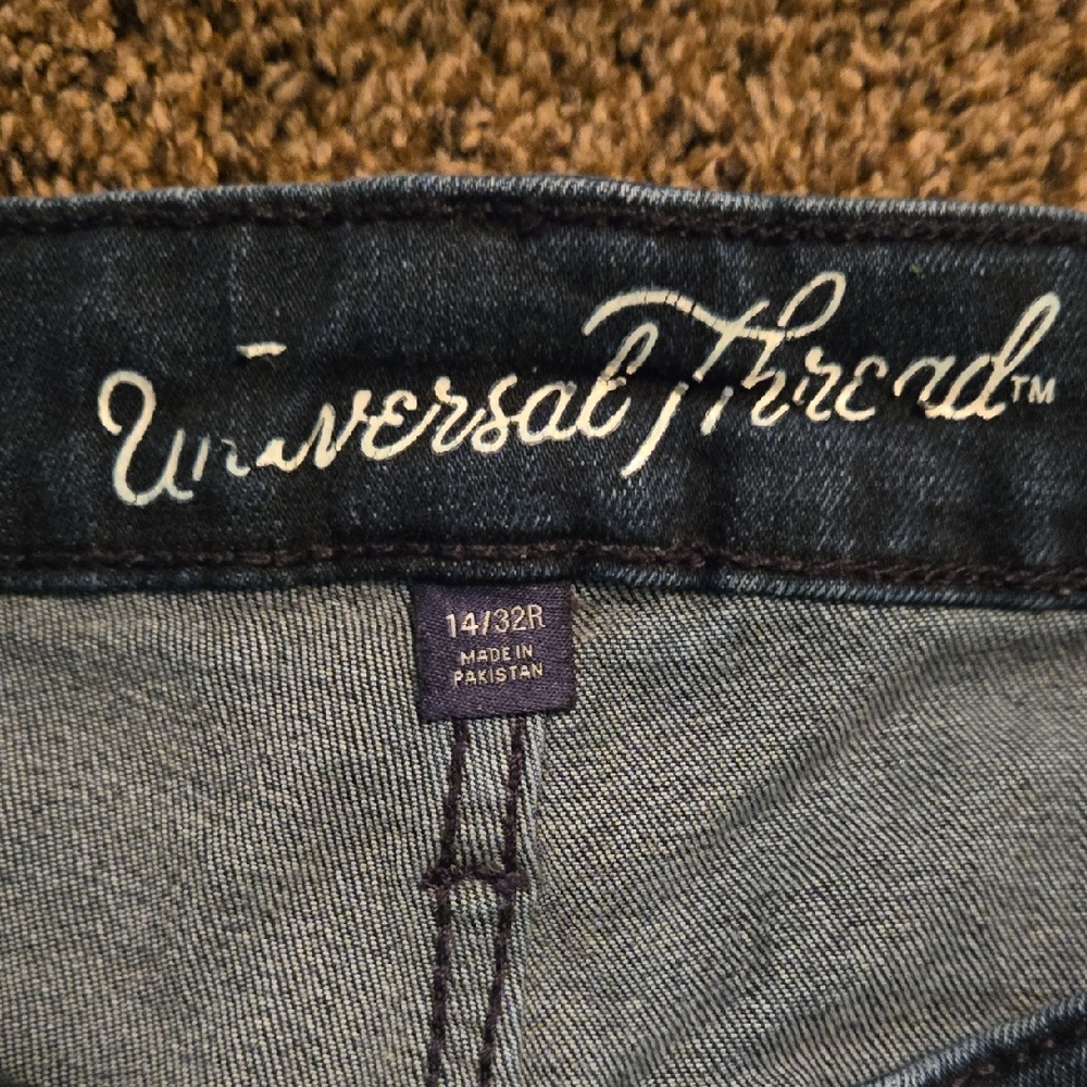 Universal Thread Dark Indigo Denim Shorts - Picture 2 of 4